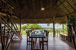 Vanira Lodge
