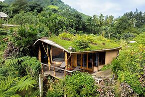 Vanira Lodge