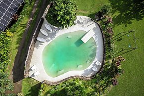 Vanira Lodge