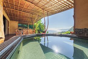 Vanira Lodge