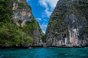 Chaokoh Phi Phi Hotel & Resort