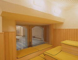 Capsule Hotel Wellbe Sakae - Caters to Men