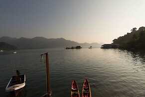 Bhuvarin Resort