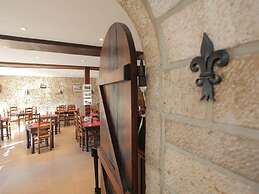 Hotel le Chapeau Rouge