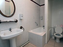 Hotel le Chapeau Rouge