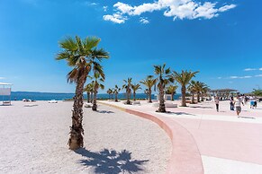 Oasis Life