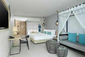 AtEase Phuket Patong