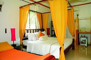 Tropical Hill Kep