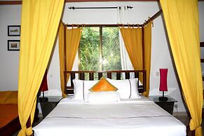 Tropical Hill Kep