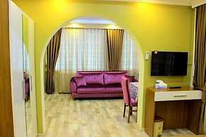Hotelium 1