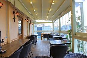 Hotelium 1