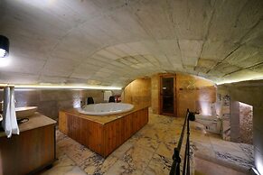 View Cave Hotel