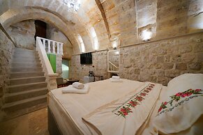 View Cave Hotel