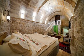 View Cave Hotel