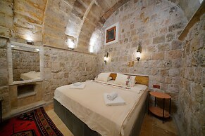 View Cave Hotel
