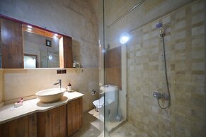 View Cave Hotel