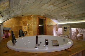 View Cave Hotel