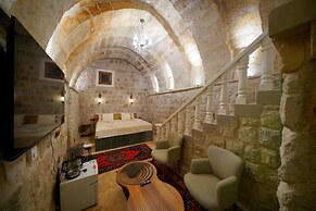 View Cave Hotel
