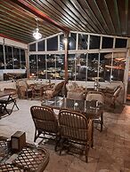 View Cave Hotel