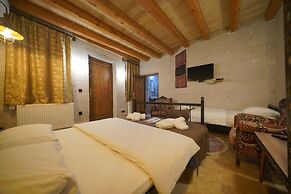 View Cave Hotel