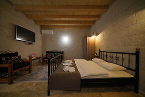 View Cave Hotel