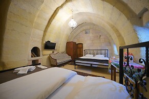 View Cave Hotel
