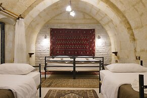 View Cave Hotel