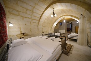View Cave Hotel