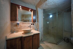 View Cave Hotel