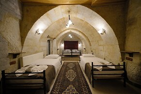View Cave Hotel