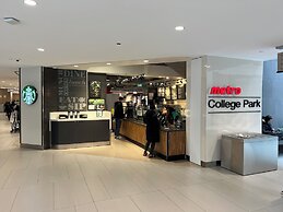 Altitude Suites on Yonge