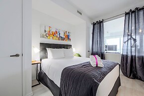 Altitude Suites on Yonge