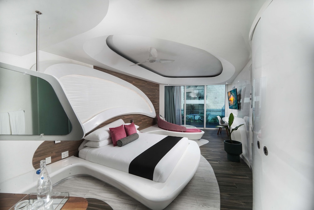 The Carmen Hotel - Ocean Front