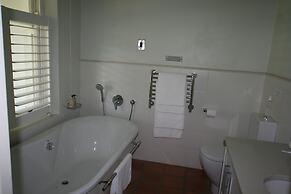 Klein Welmoed Luxury Guest House