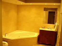 Grey Rose Suites