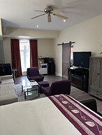 Grey Rose Suites