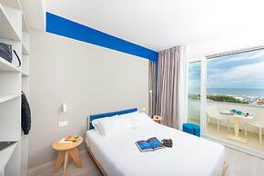 Amarina Hotel