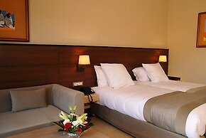 Oasis Palm Hotel