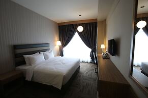 SEM9 Senai ''Formerly Known as Perth Hotel