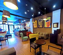 Fairway Colombo - Sri Lanka's First Hotel With Robot Technology