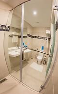 Fairway Colombo - Sri Lanka's First Hotel With Robot Technology