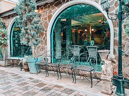 The Castello Resort