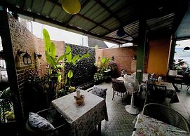 Sugar and Spice Inn