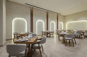 Voyage Hotel