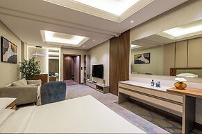 Voyage Hotel