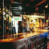 The Four Horseshoes