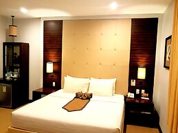 D' Hotel and Suites