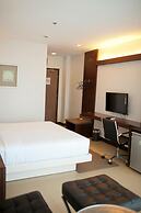 D' Hotel and Suites