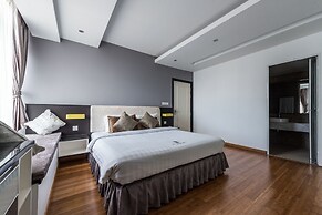 Naki Suites at Silvertown