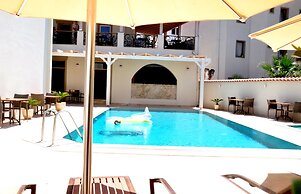 Olivias Group Hotel